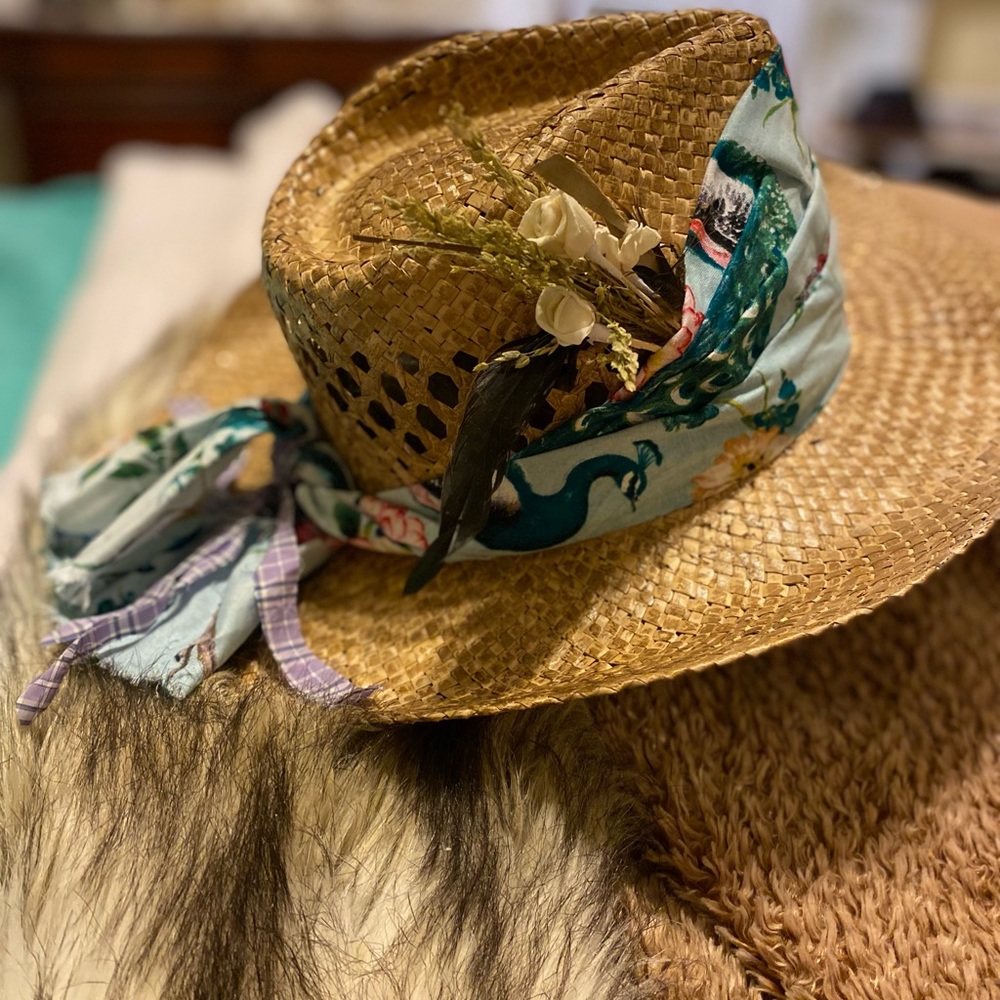 Women’s hat. Handcrafted, blue highlights and dried flowers.